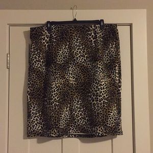 Cheetah print pencil skirt